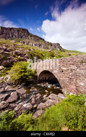 Un pont près de Gap of Dunloe à Killarney, dans le comté de Kerry, Irlande Banque D'Images