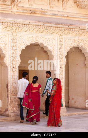 Moti Mahal, le Pearl Palace Mehrangarh Fort au 16e siècle de la salle d'audience publique à Jodhpur, au Rajasthan, Inde du Nord Banque D'Images