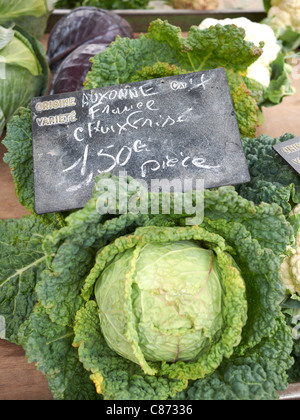Le chou, Beaune, Beaune, marché des producteurs de la Côte-d'Or, Bourgogne, France Banque D'Images