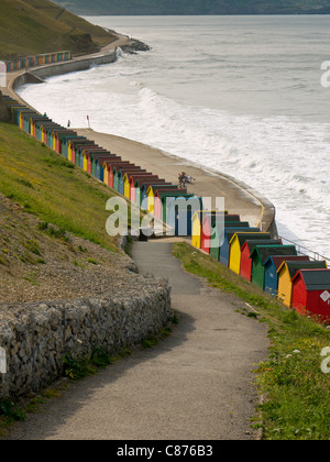 Cabines de plage, Whitby. North Yorkshire, Angleterre Banque D'Images