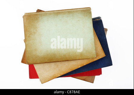 Vieux livre sur fond blanc Banque D'Images