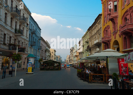 La rue Piotrkowska dans ville de Lodz en Pologne. La plus longue rue piétonne en Pologne Banque D'Images