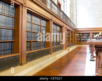 Bibliothèque de la ville de New York de l'intérieur, la 5ème Avenue, NYC Banque D'Images