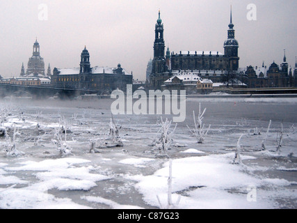 Un matin d'hiver sur l'Elbe, Dresde, Allemagne Banque D'Images