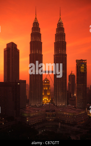 Menara Tours Petronas, Kuala Lumpur, Malaisie Banque D'Images