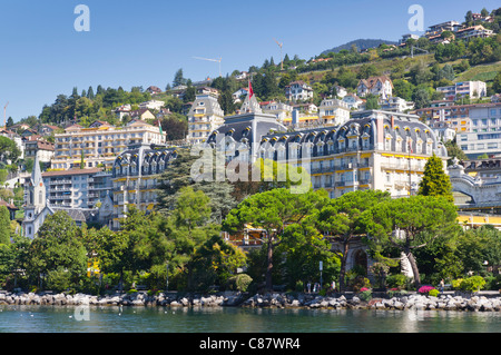 Hôtels au bord du lac à Montreux sur le Lac Léman Banque D'Images