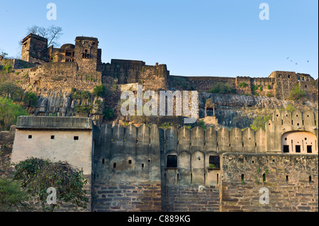 Site du patrimoine Fort de Ranthambore au Rajasthan, Inde du Nord Banque D'Images