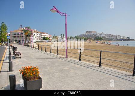 Vieille ville de Playa sud de Peñíscola, Peníscola, Costa del Azahar, Province de Castellón, Communauté Valencienne, Espagne Banque D'Images