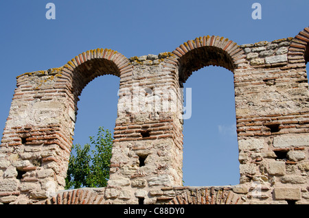 La Bulgarie, Nessebar Nessebar (aka). Ruines de l'église Sainte-Sophie (aka vieille église métropolitaine ou ancien évêché). Banque D'Images