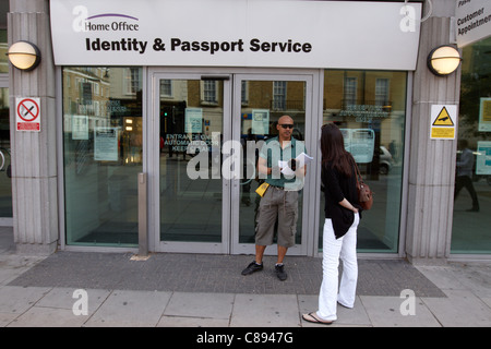 Les syndicats des travailleurs du secteur public coordonné sur scène les grèves des changements aux droits à pension le 30 juin 2011 baptisé J30 Banque D'Images