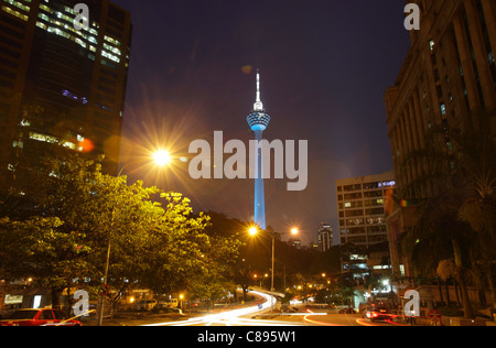 KL Tower at night, Kuala Lumpur, Malaisie Banque D'Images