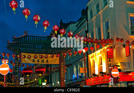 Décorations du Nouvel An chinois, China Town, Soho, Londres, Angleterre, Royaume-Uni, Europe Banque D'Images