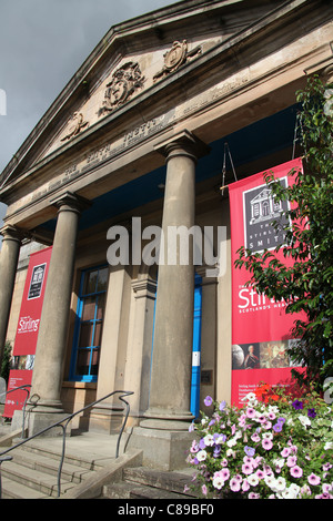 Ville de Stirling, Écosse. Entrée principale de la Stirling Smith Art Gallery and Museum, officiellement connu comme le Smith Institute. Banque D'Images