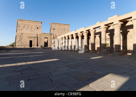 Pylônes au Temple d'Isis à Philae, Île Aglika, Assouan Haute Egypte Banque D'Images