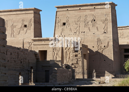 Pylônes au Temple d'Isis à Philae, Île Aglika, Assouan Haute Egypte Banque D'Images