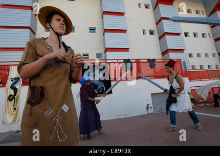 Jeune israélienne cosplayeuse en tenue de cosplay à la science-fiction et fantasy festival à Tel Aviv, Israël Banque D'Images