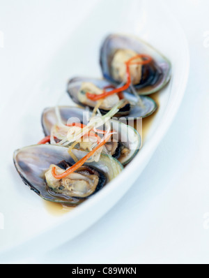 Moules cuites à la vapeur Banque D'Images