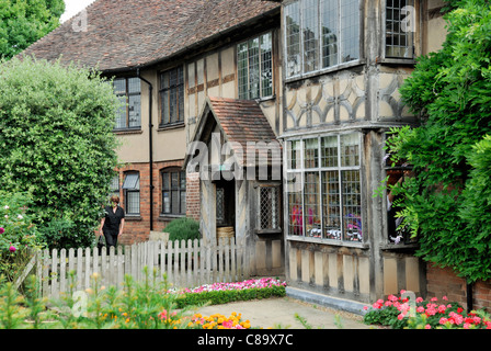 William Shakespeare résidence et lieu de naissance (vue arrière) Stratford-upon-Avon en Angleterre. Banque D'Images