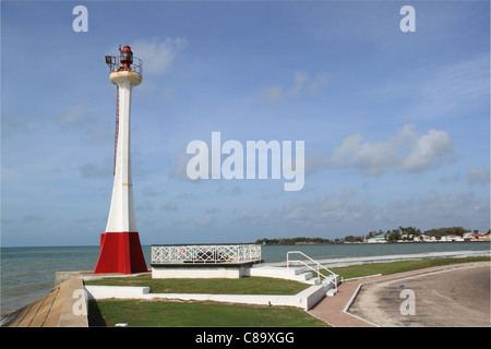 Fort George et Baron Bliss Lighthouse Memorial, Fort George, Belize City, Belize, Caraïbes, Amérique Centrale Banque D'Images