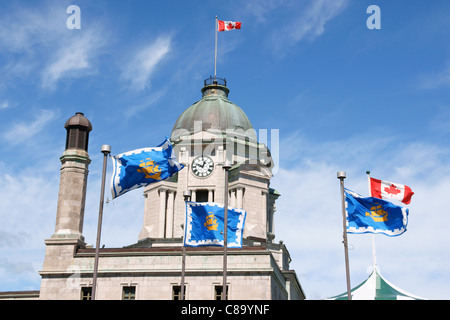 L'ancien bureau de poste et sa tour de l'horloge dans la ville de Québec Banque D'Images