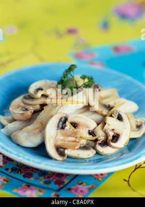 Sole grillée aux champignons Banque D'Images