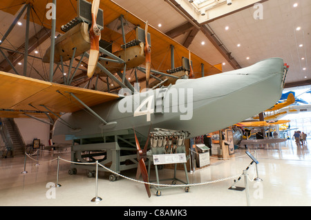 Floride, Pensacola, Naval Aviation Museum, National Marine/Curtis NC-4 Flying Boat, en 1919, premier avion à traverser l'Atlantique Banque D'Images