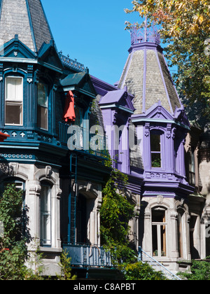 Maisons victoriennes colorées au Saint Louis, Montréal Banque D'Images