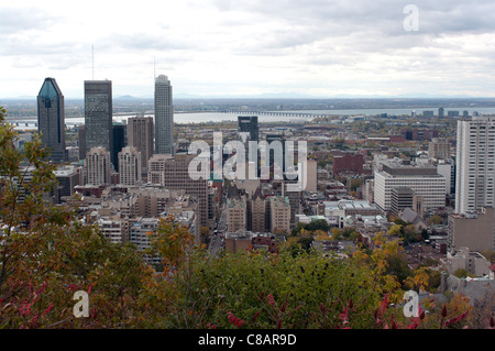 Vue sur la ville de Montréal au cours de l'automne de Mont-Royal, Québec Canada Banque D'Images