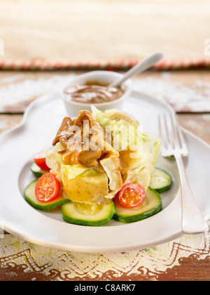 Gado-gado, de pommes de terre et courgettes indonésien,salade de chou Banque D'Images