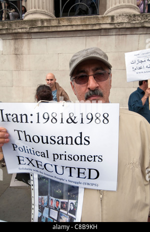 Protestation iranienne à Londres au sujet de la torture et l'emprisonnement de citoyens en Iran Banque D'Images