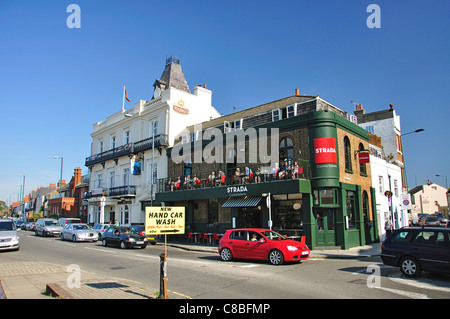 Strada Restaurant sur la terrasse, Barnes, London Borough of Richmond upon Thames, Grand Londres, Angleterre, Royaume-Uni Banque D'Images