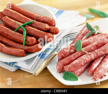 Un assortiment de saucisses et saucissons de mouton épicé Banque D'Images