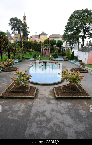 Portmeirion village italianisant gwynedd au nord du Pays de Galles Banque D'Images