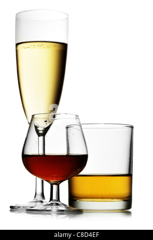 Les boissons alcoolisées isolated over white background Banque D'Images