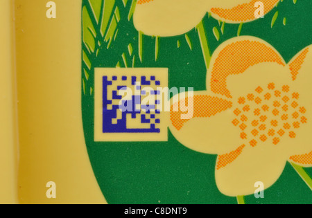 QR code sur couvercle de Sainsbury's Butterlicious Banque D'Images