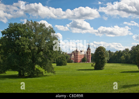 Neues Schloss, Nouveau Palais à Fuerst-Pueckler-Park, Bad Muskau, Allemagne Banque D'Images