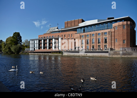 Théâtre de Shakespeare. Le "RSC Theatre", récemment rénové et étendu, Stratford upon Avon, Warwickshire, Angleterre. Banque D'Images