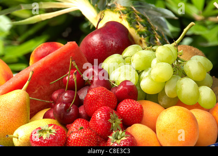 Arrière-plan de pomme citron beauté comestibles cluster nourrir nourriture frais fruit vert raisins santé alimentation repas juteux orange pêche naturelle Banque D'Images