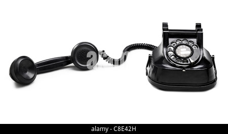 Vieux téléphone composer.(chemin de détourage) sur fond blanc Banque D'Images