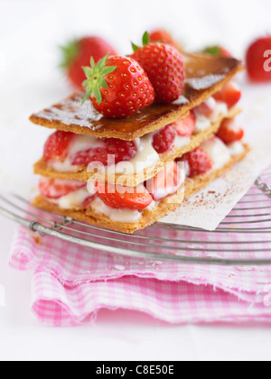 Mille-feuille aux fraises Banque D'Images