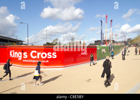 Kings Avenue N1C, juste derrière Kings Cross et St Pancras stations, un nouveau développement dans le centre de Londres Banque D'Images