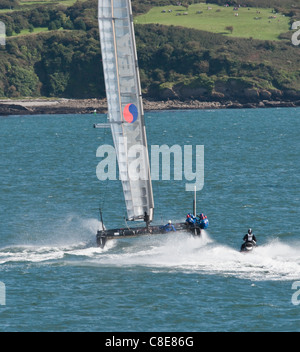 L'équipe de Catamaran Americas Cup Corée en Plymouth. Banque D'Images