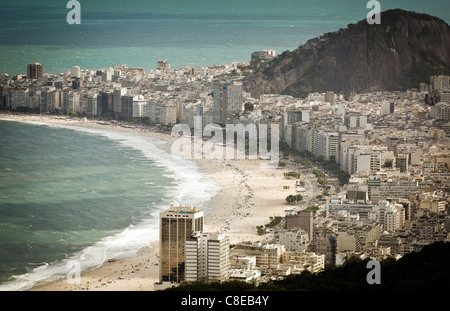 La plage de Copacabana, Rio de Janeiro, Brésil Banque D'Images