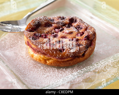 Mini Clafoutis aux cerises Banque D'Images