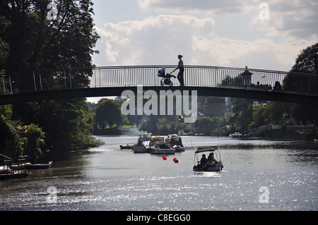 Passerelle à Eel Pie Island, Twickenham, London Borough of Richmond upon Thames, Grand Londres, Angleterre, Royaume-Uni Banque D'Images