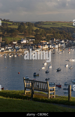 La ville et le port de Fowey vu de Polruan, Cornwall, Angleterre, Royaume-Uni Banque D'Images