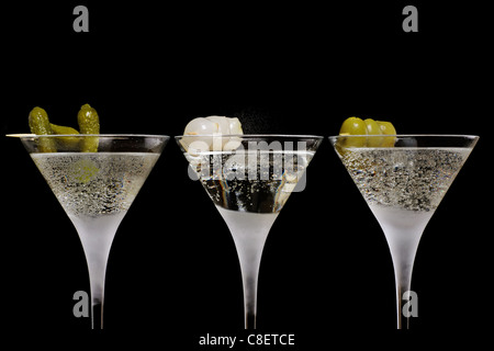 Trois cocktails dans une rangée, le gin/vodka/martini ! Banque D'Images