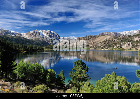 Panorama, juin, le lac, les montagnes de la Sierra Nevada, juin, Lac, Boucle, près de Lee Vining, California, USA, United States, Amérique du Nord, le mont Banque D'Images