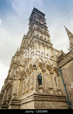 Sean Henry la sculpture à la cathédrale de Salisbury Banque D'Images