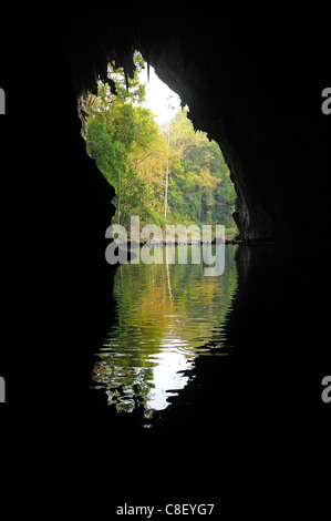 Grotte, Tham Lod, Thailande, Asie, eau, cavern Banque D'Images